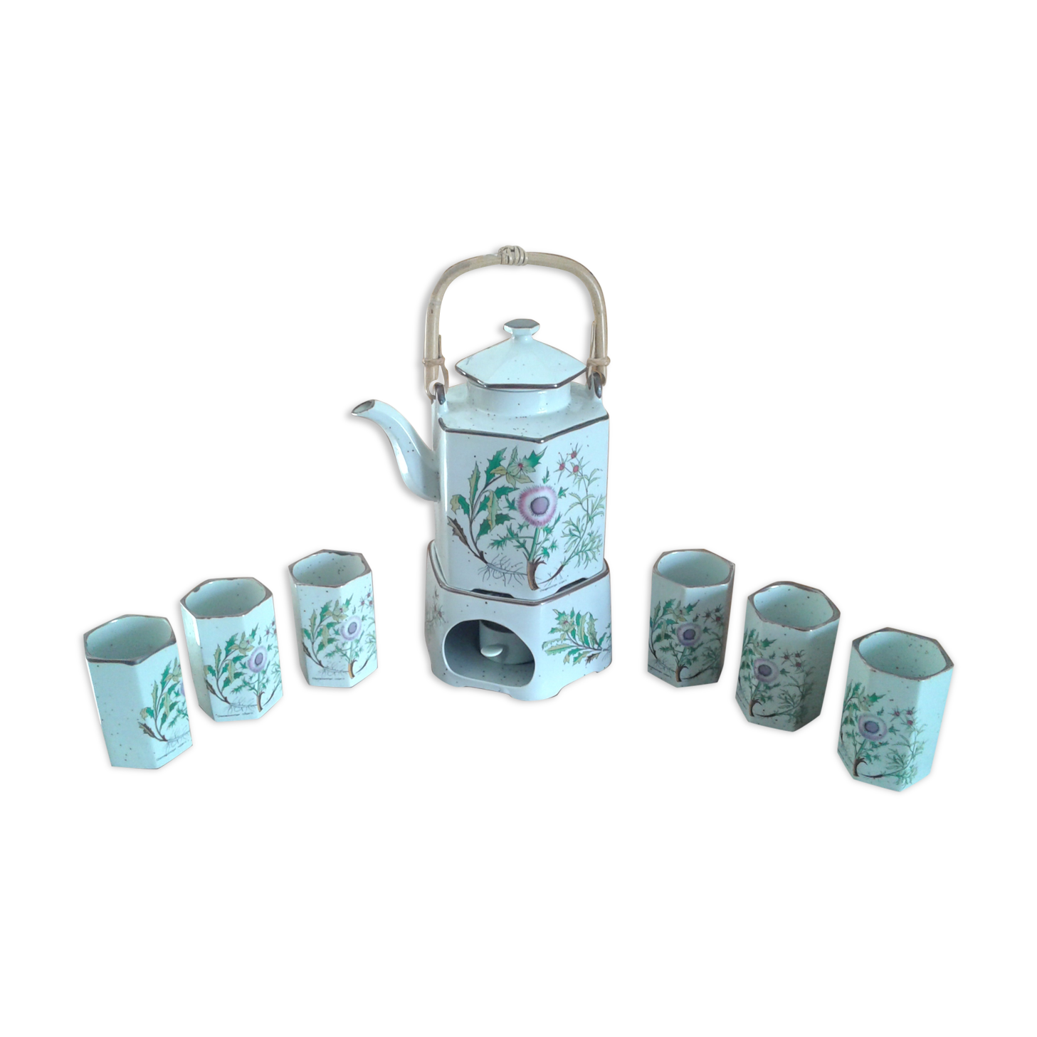 Teapot service and 6 cups