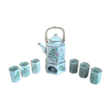 Teapot service and 6 cups