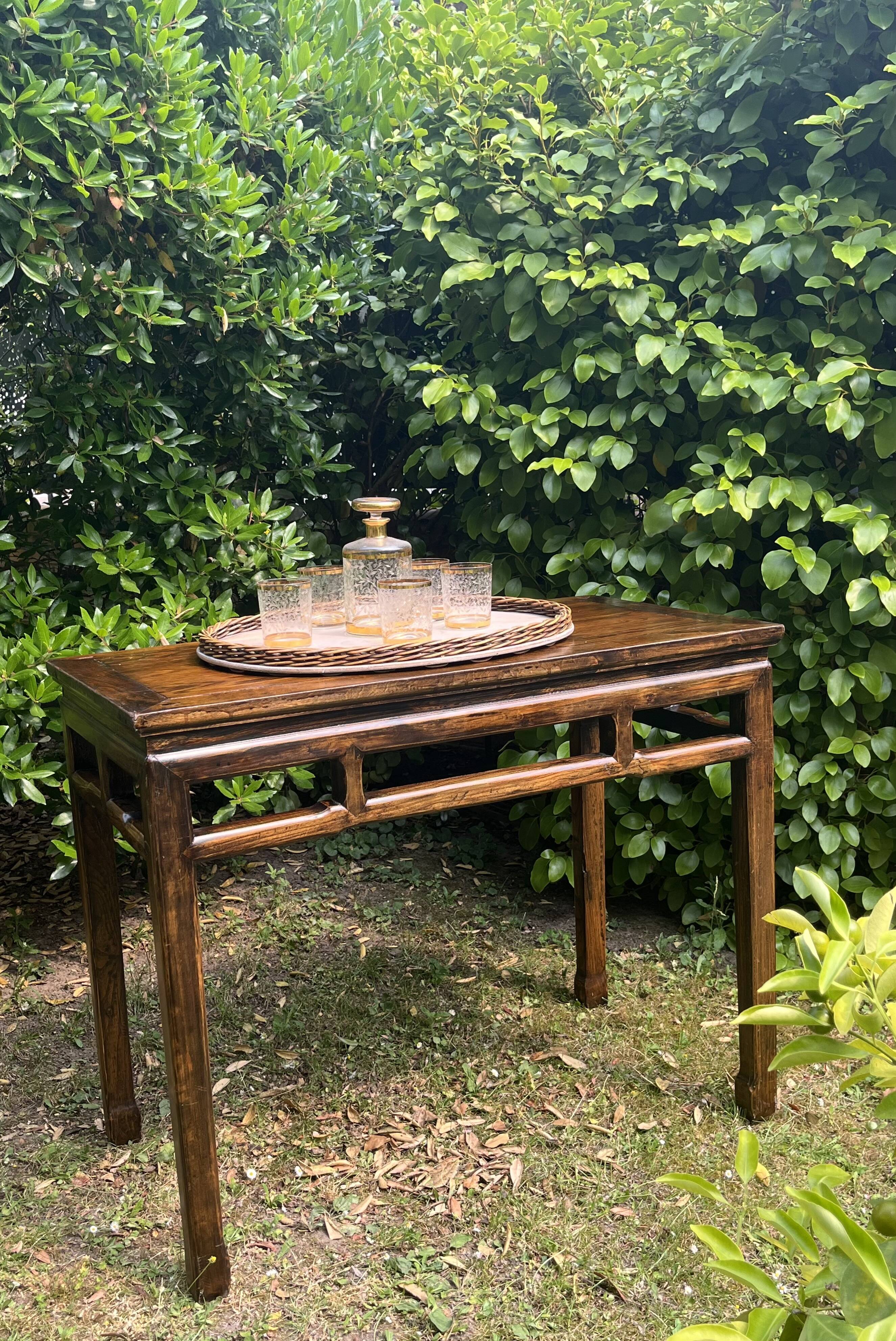Console en bois de Huali, XXème siècle