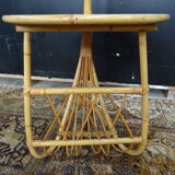 Lamppost wears rattan magazines