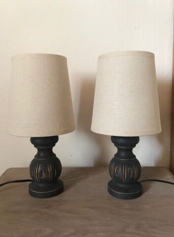 Bedside table lamps