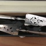 Pie shovels