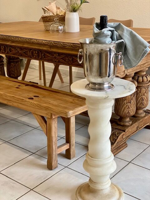 Alabaster column