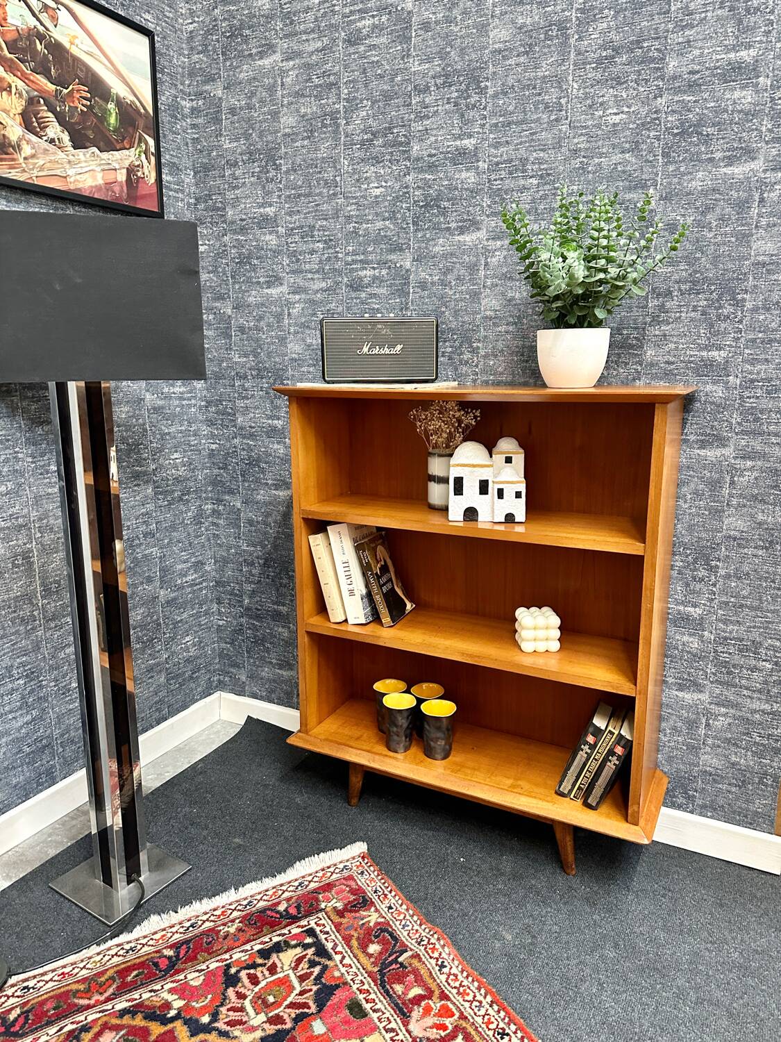 Bibliothèque vintage pieds compas
