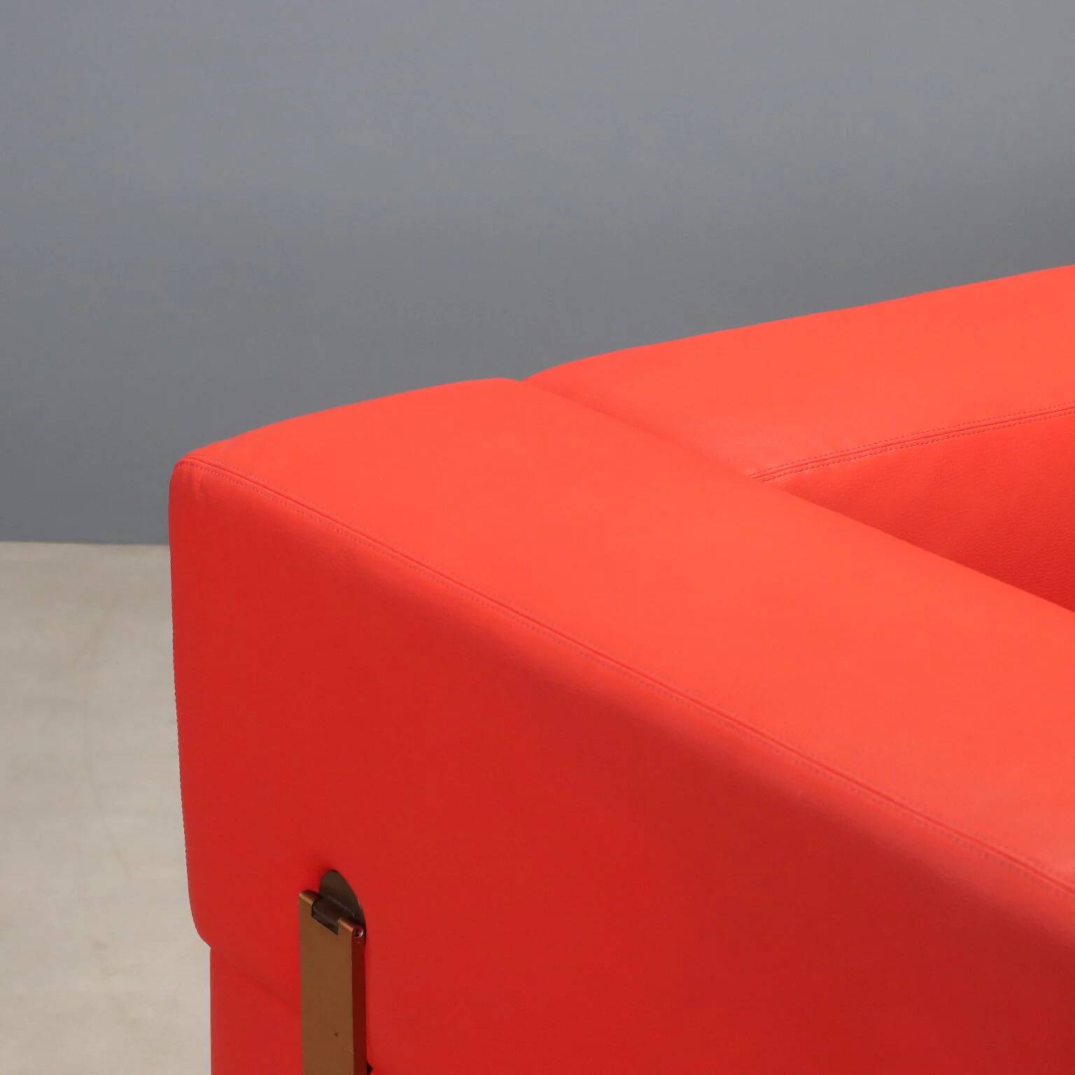 Cinova sofa model "711" by Tito Agnoli