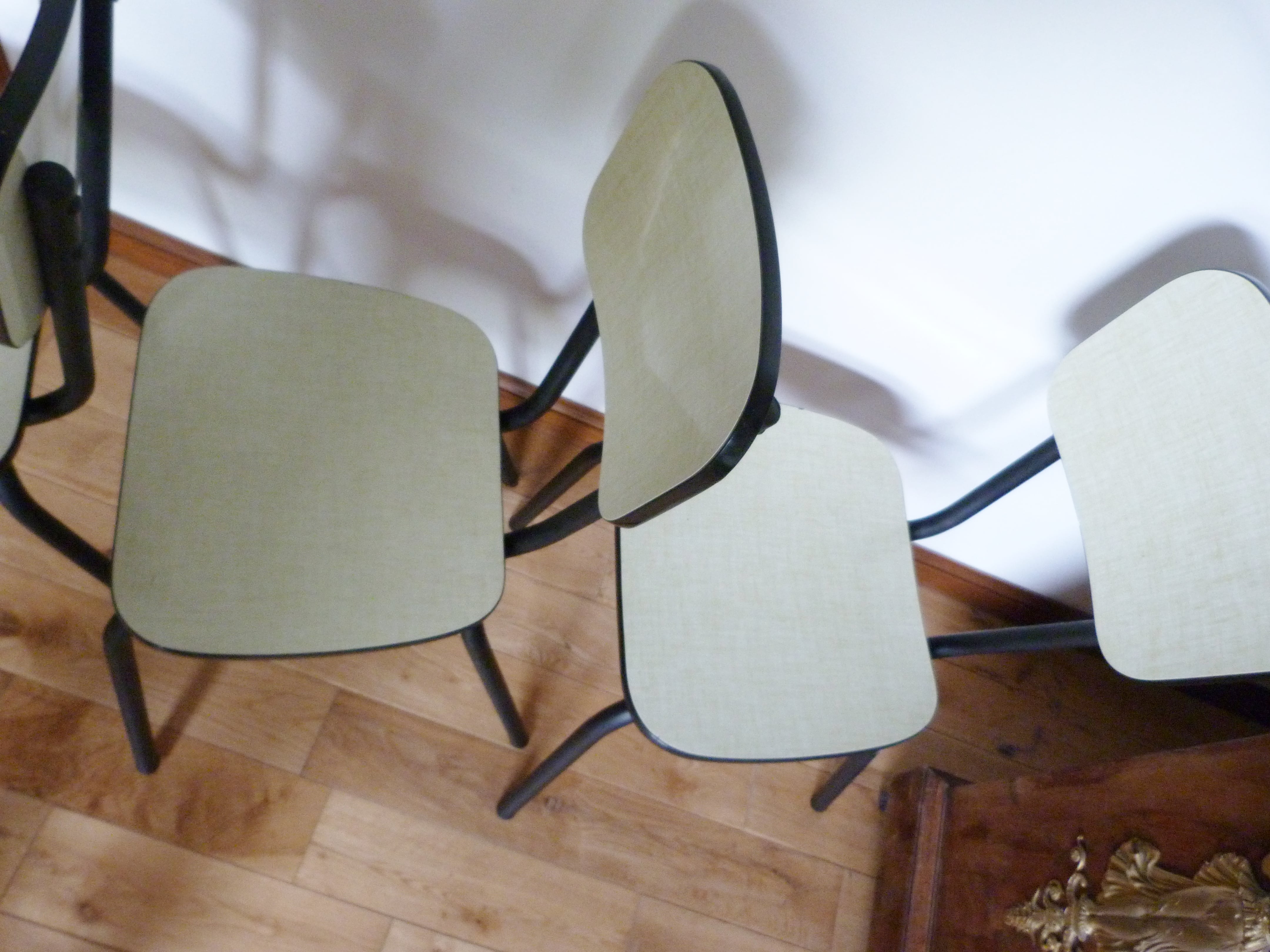 Suite de 4 chaises, années 60/70