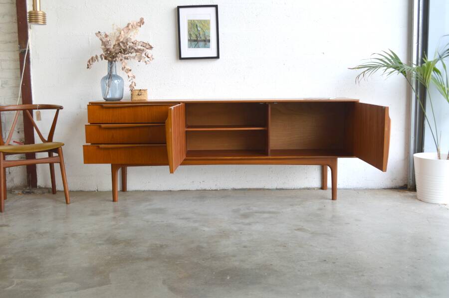 Enfilade by McIntosh 200 cm