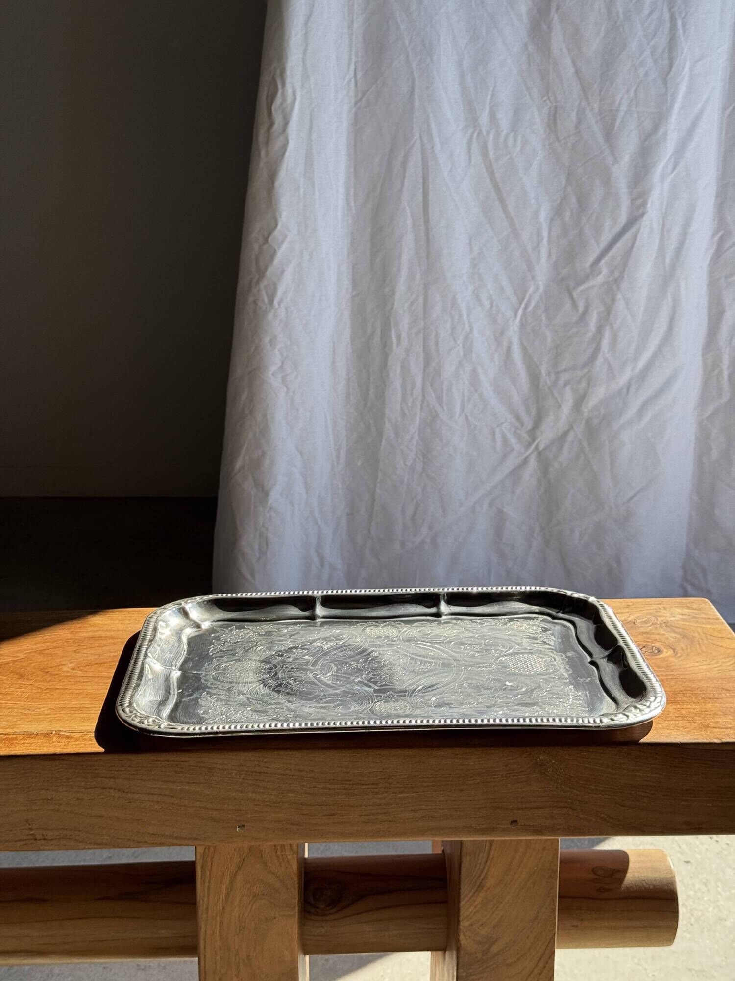 Large vintage silver-plated tray with a floral design in Art Nouveau style L4