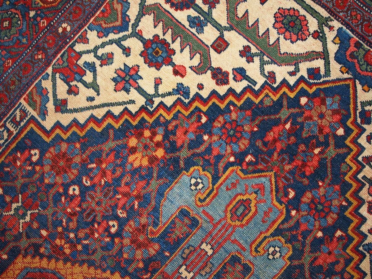 Handmade antique Persian Bidjar rug 149cm x 225cm 1880s - 1B194