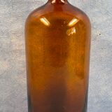 Pharmacy bottle in tinted glass