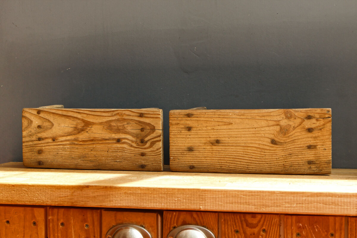 Pair of small footrests