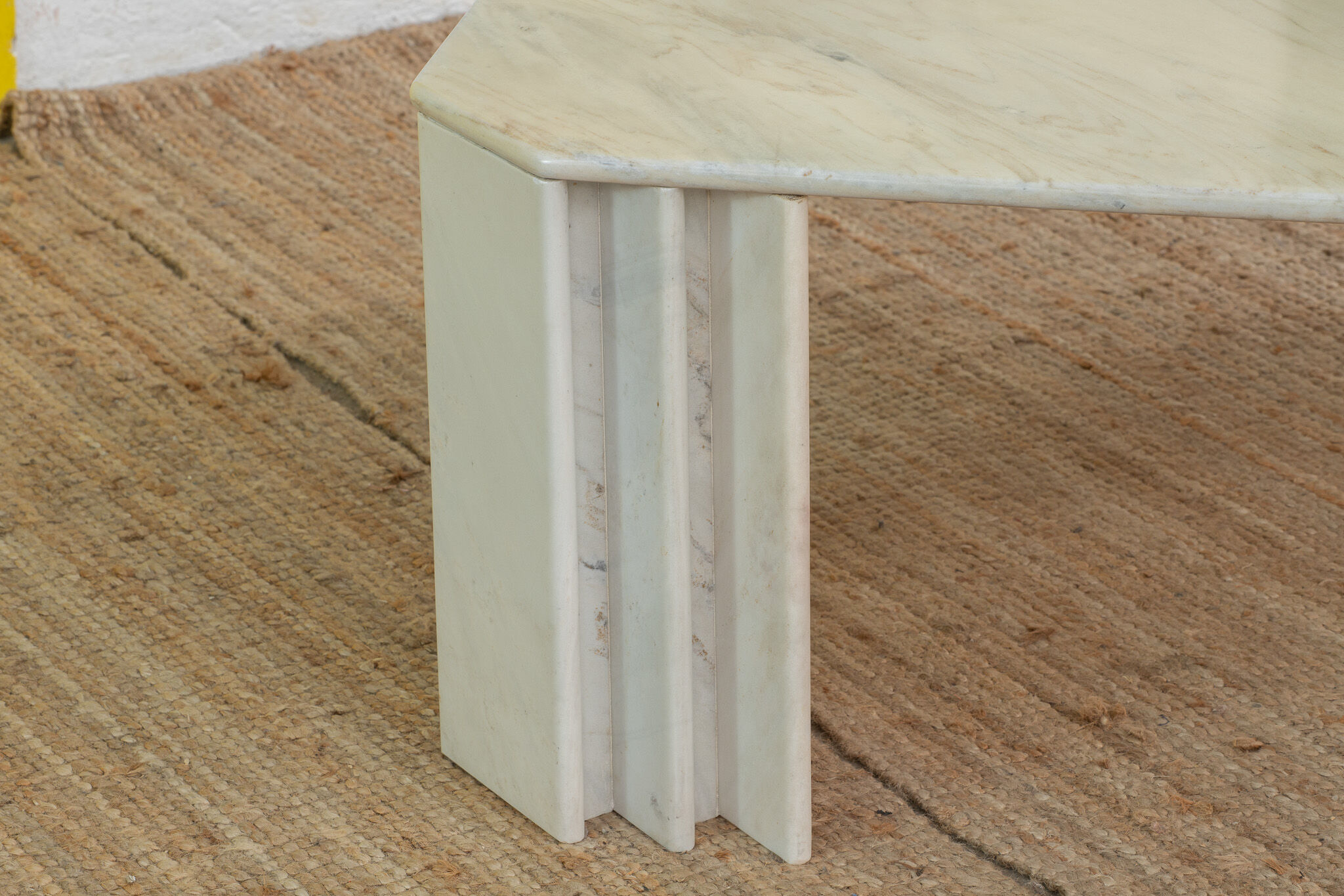 Table basse en marbre vintage – 126 cm