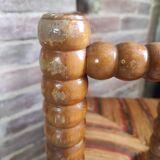 Mulched corner chair and light wood