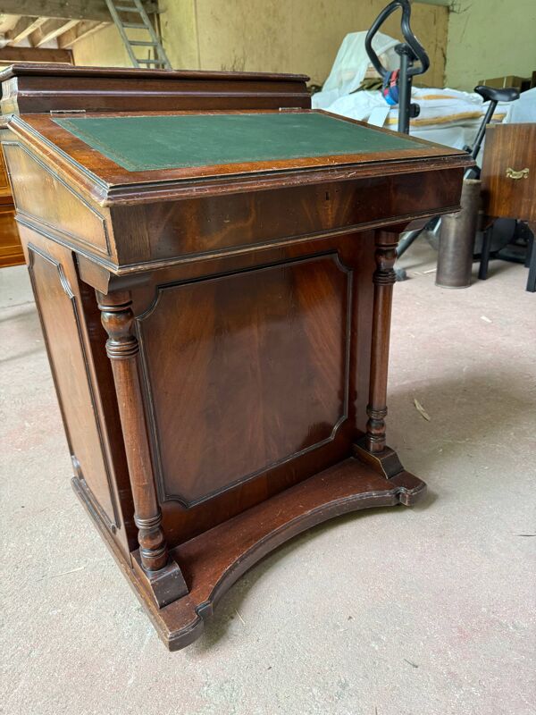 secrétaire ancien