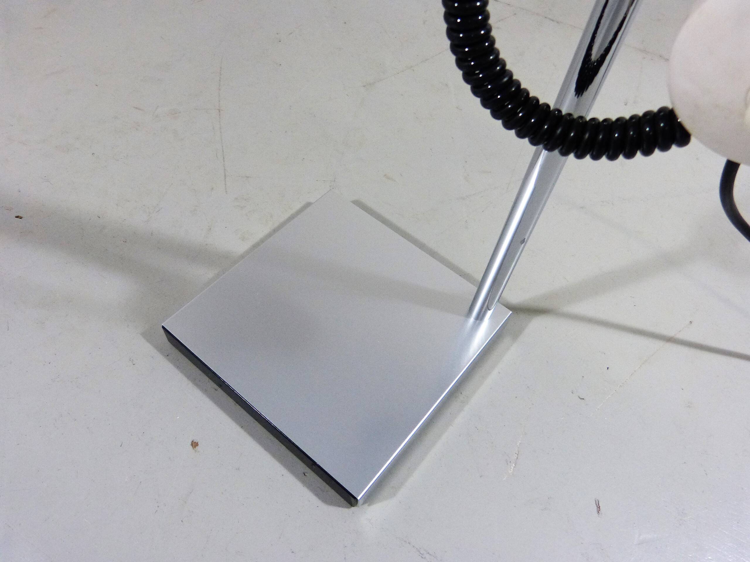 Lampe de bureau Halo 250 par Baltensweiler, Suisse