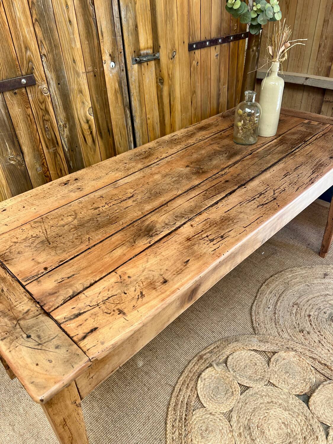 Farmhouse table