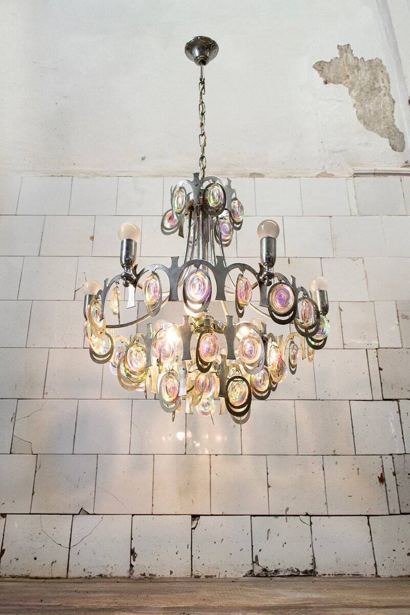 Nine-light chandelier in chrome-plated steel by Gaetano Sciolari, 1960s.