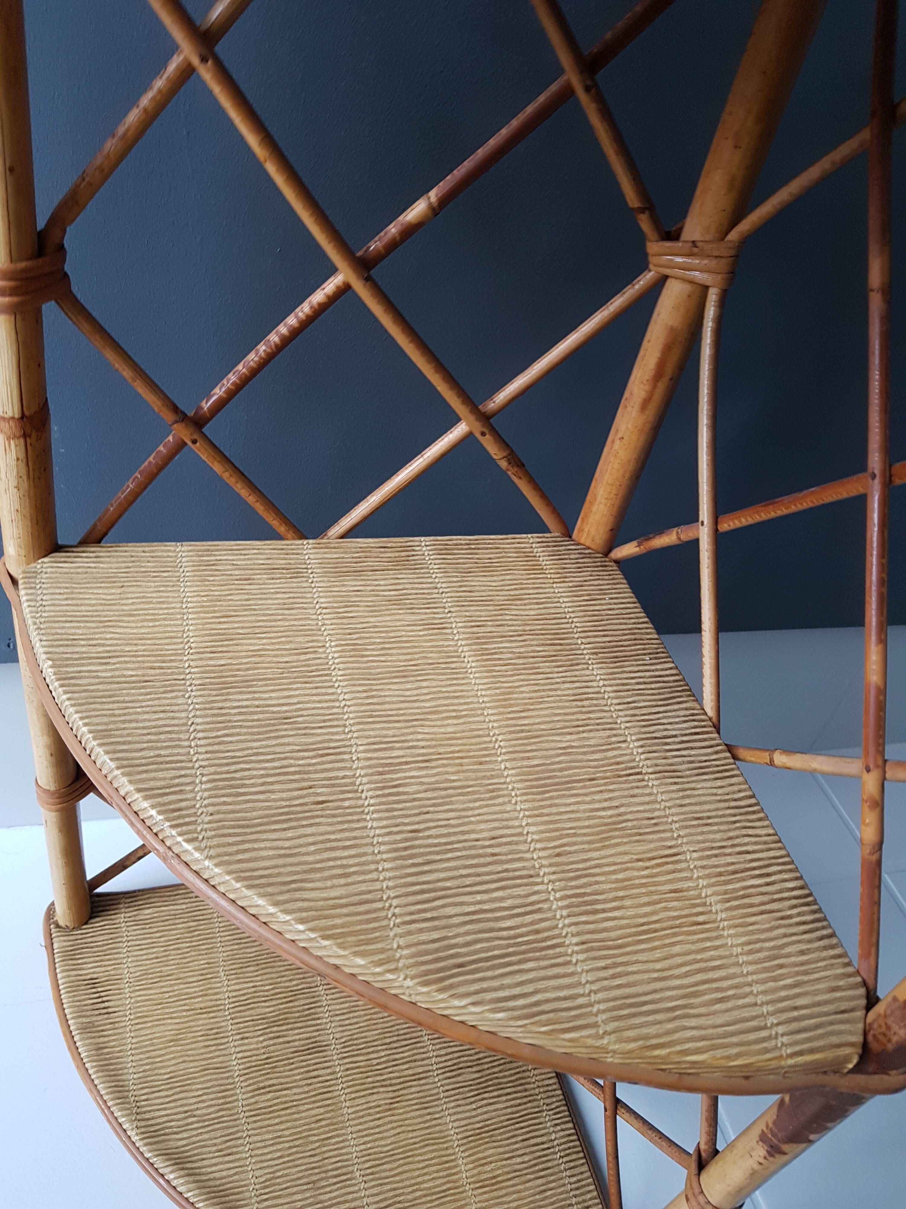 Old corner Wicker shelf