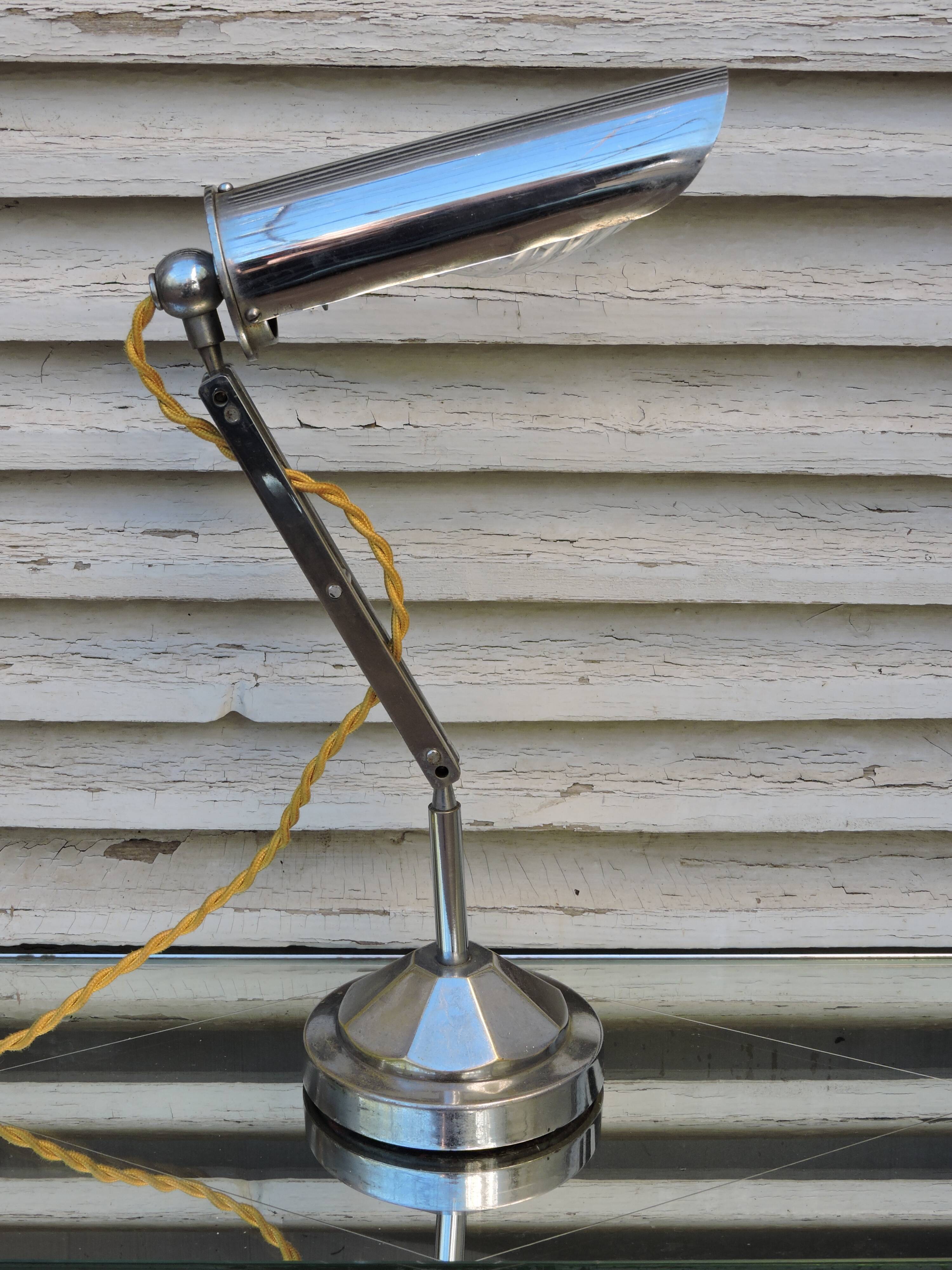 Art Deco chrome desk lamp from the 30s