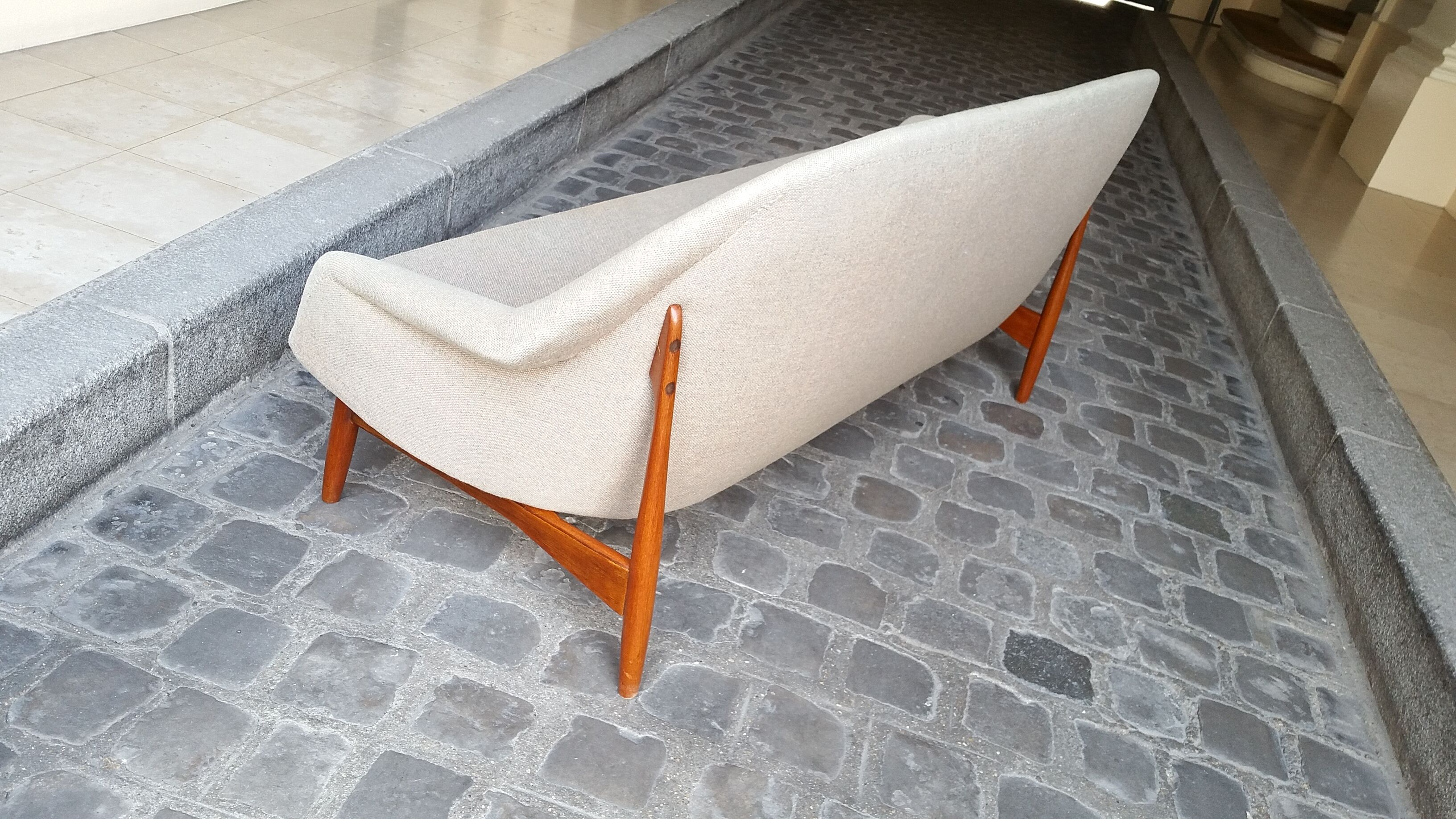 Sofa organic Danish Ib Kofod - Larsen for Carlo Gahrn of 1957