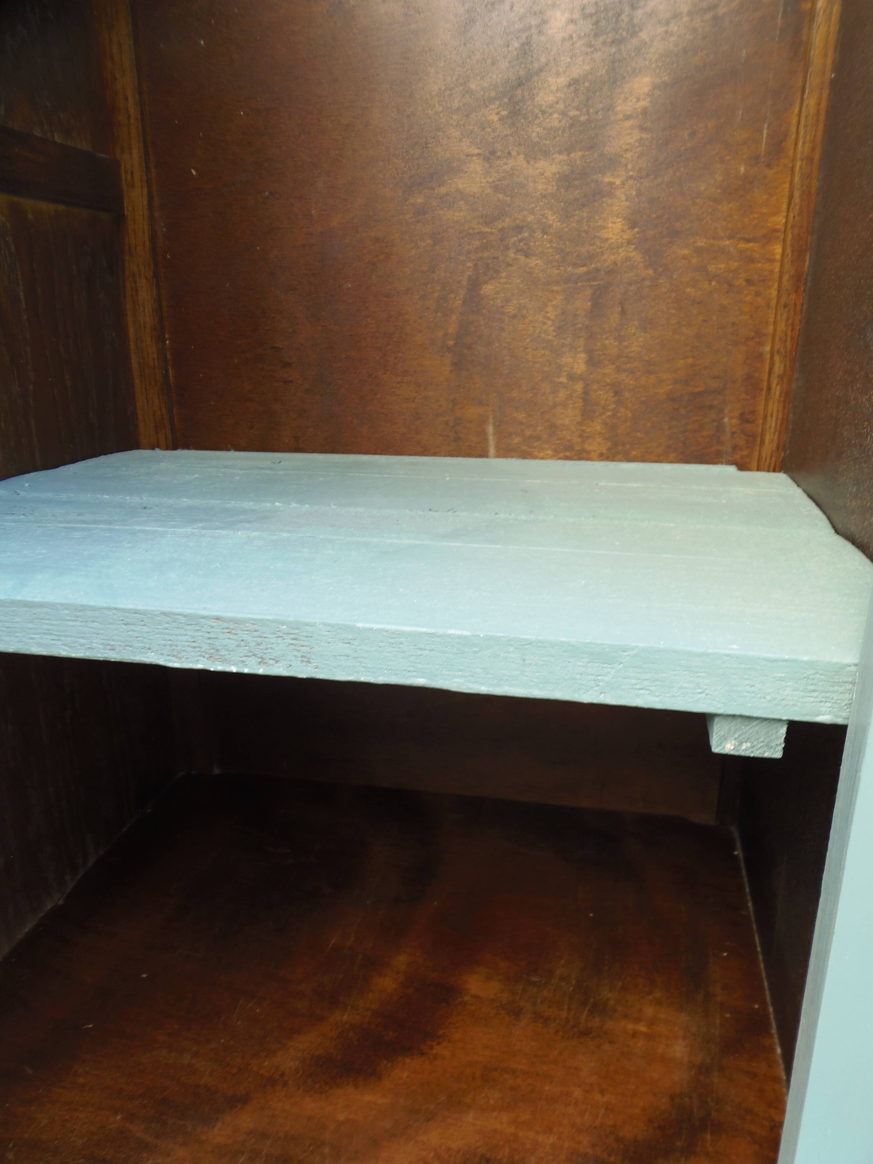 Armoire ancienne Green Smoke – Toile de Jouy .