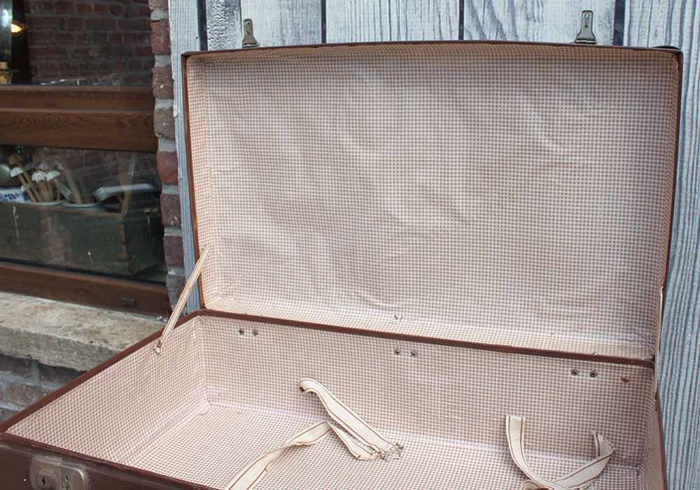 Authentic old suitcase 70 cm real fiber