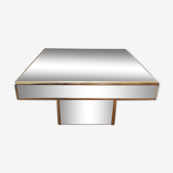 Table basse carrée style design italien
