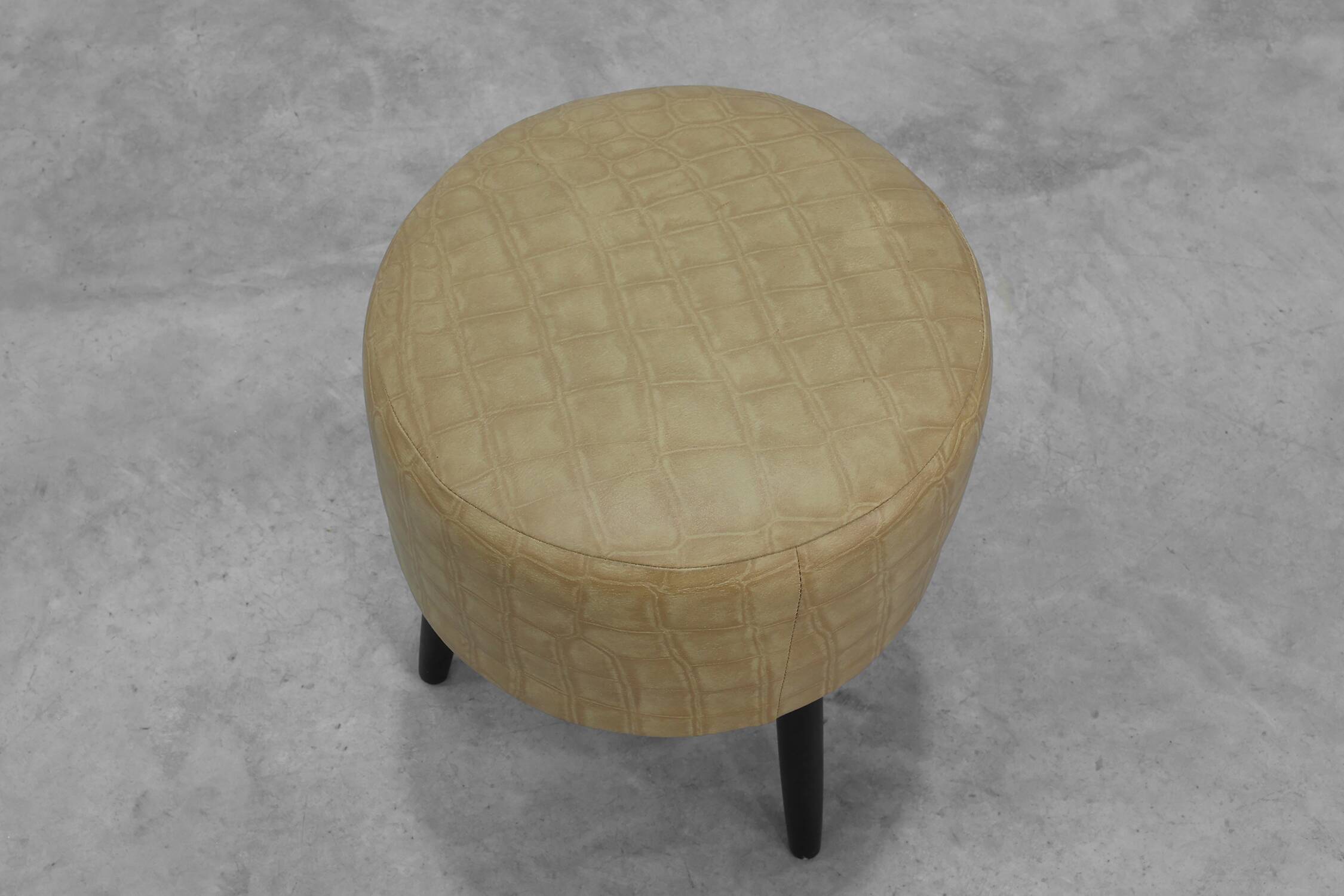 Porte-manteau mural en chêne belge de style Bruegel, milieu du XXe siècle