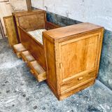 Storage bed