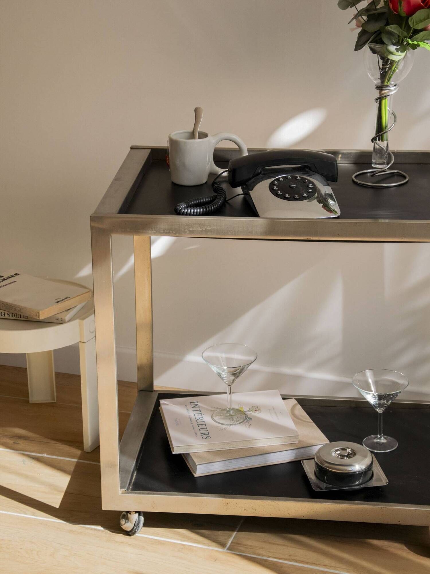 Desserte vintage chrome et noir