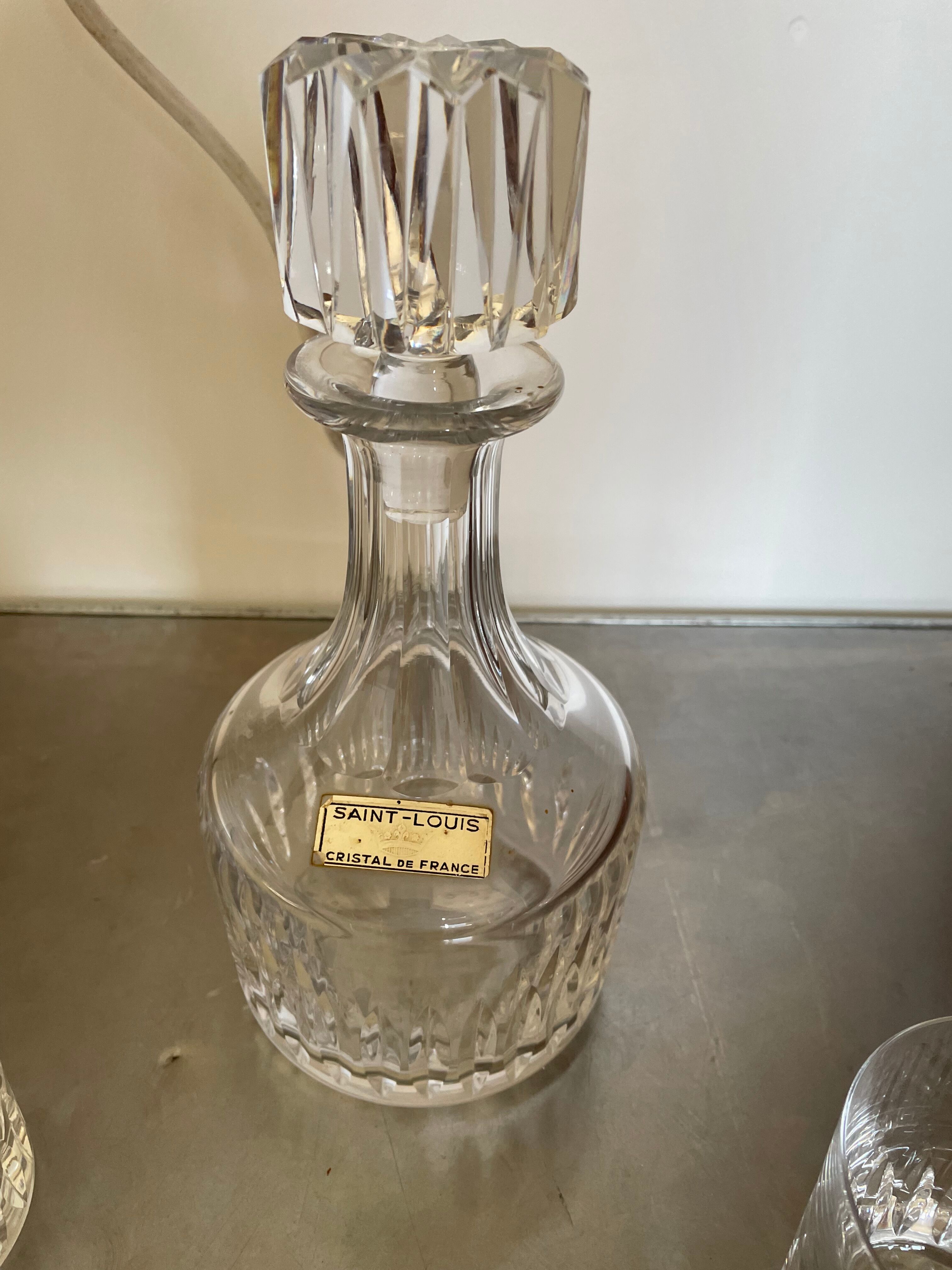 Whisky decanter and its 3 crystal glasses St Louis