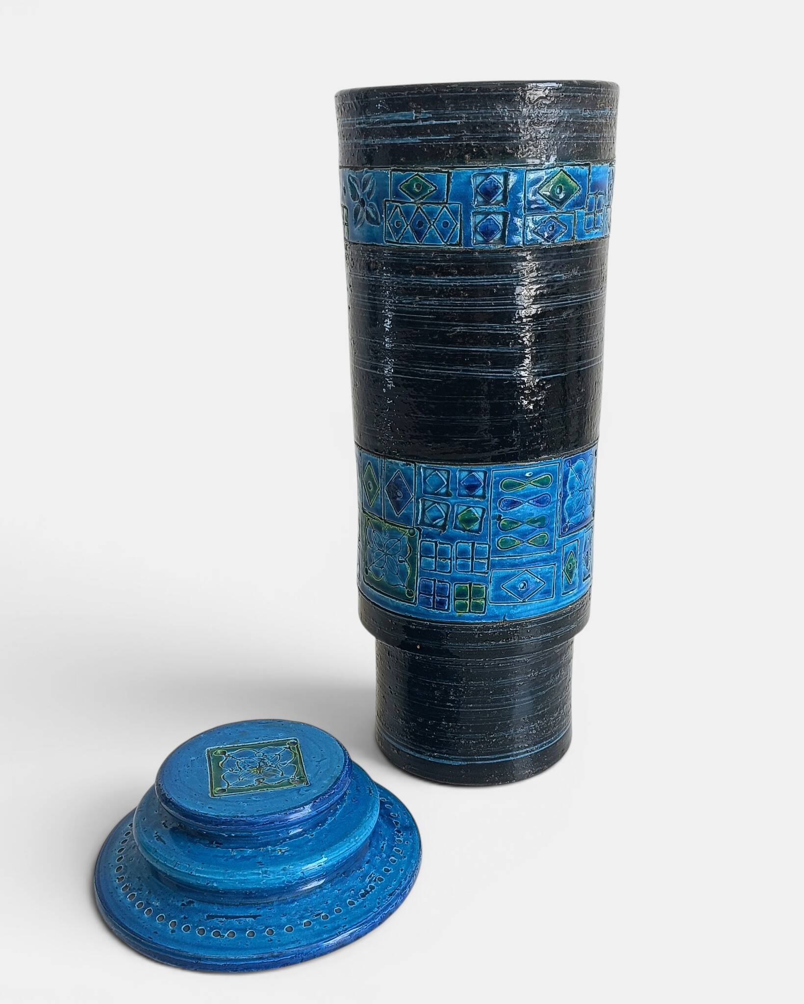 Vase XL à couvercle en chamotte Bitossi par Aldo Londi , fait à la main en Italie, vers 1960