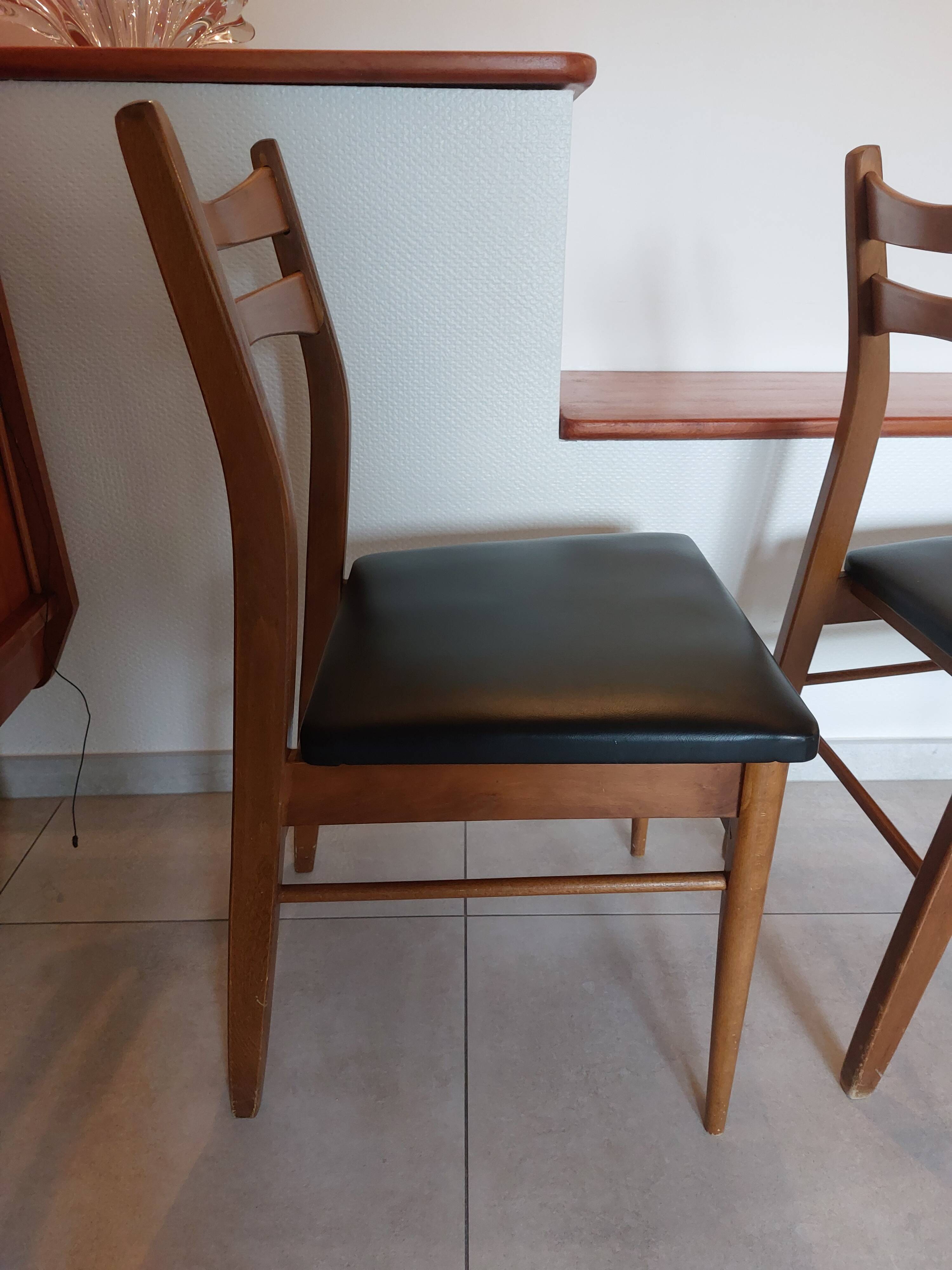 2 Scandinavian chairs