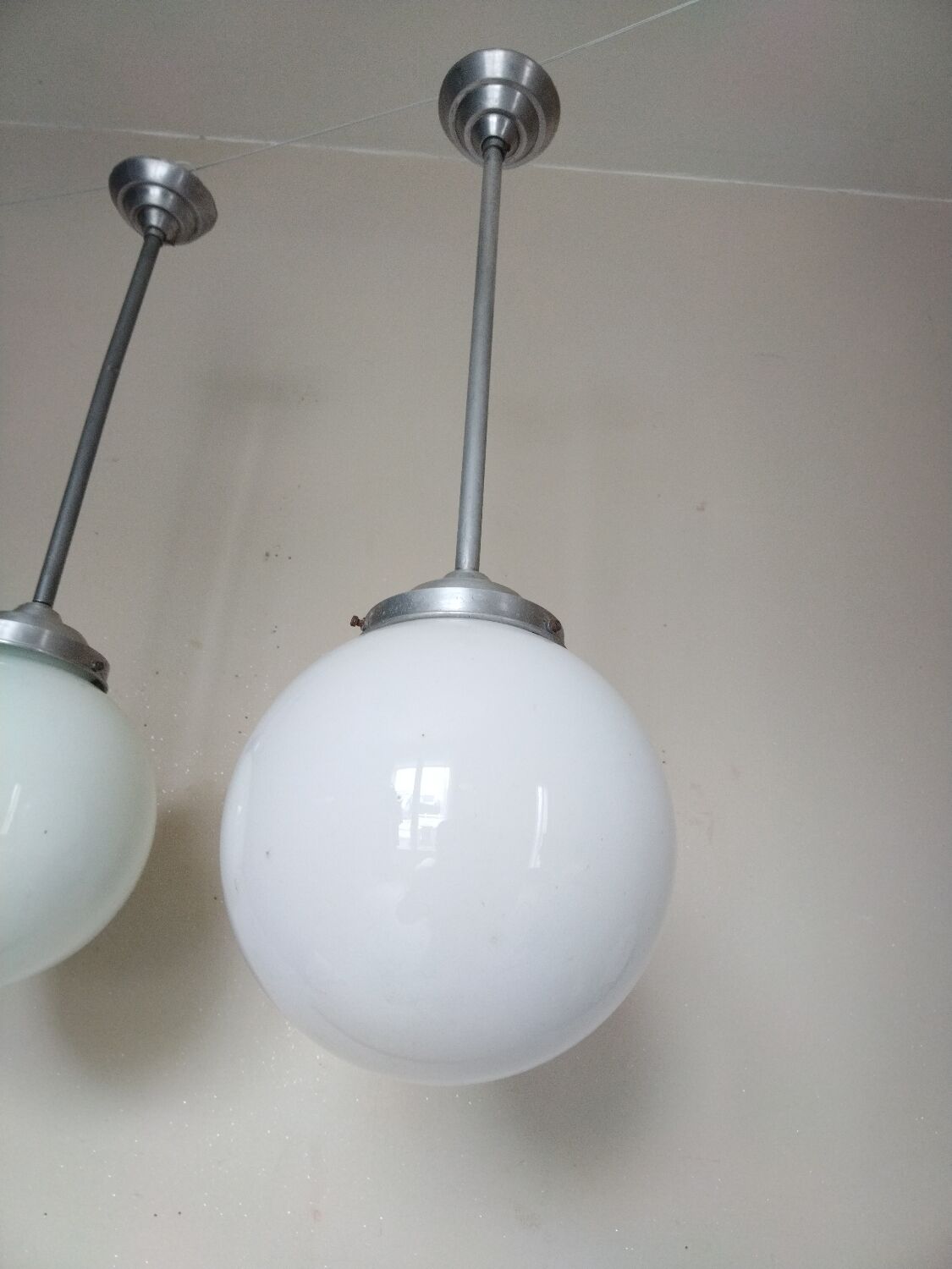 Pair suspensions ball opaline art deco