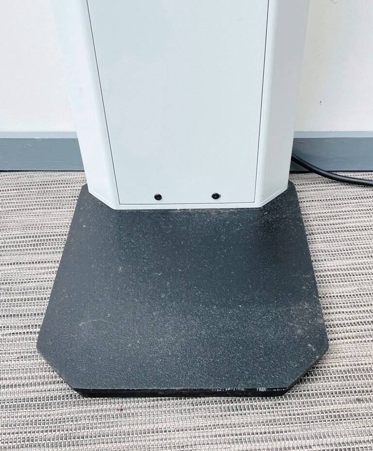 Regent halogen floor lamp. Vintage 80s