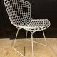 4 Chaises vintages Harry Bertoia Wire en maille de der Laqué Blanc Knoll