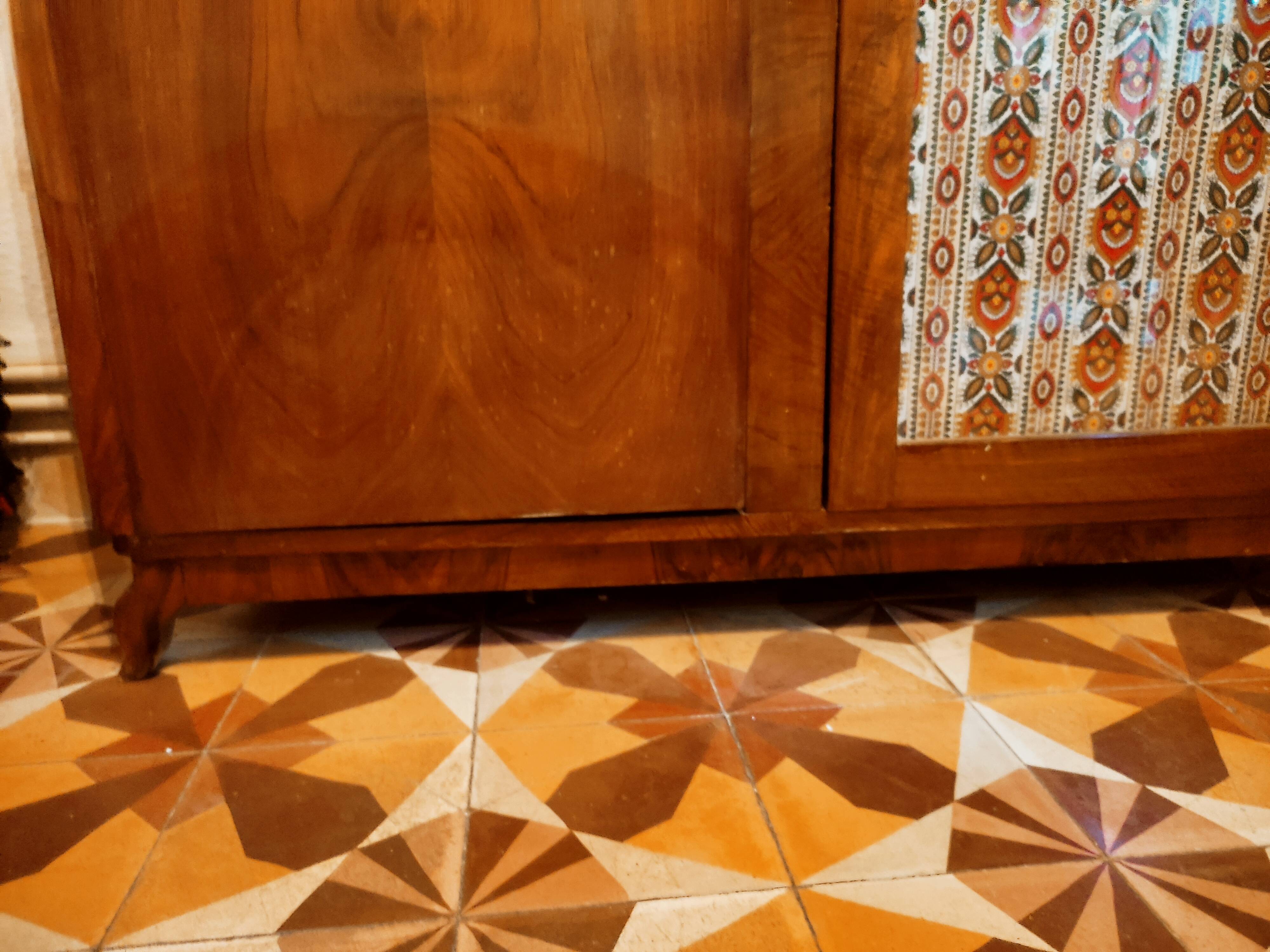 Armoire asymétrique art deco