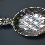 Silver-plated pineapple pocket emptier