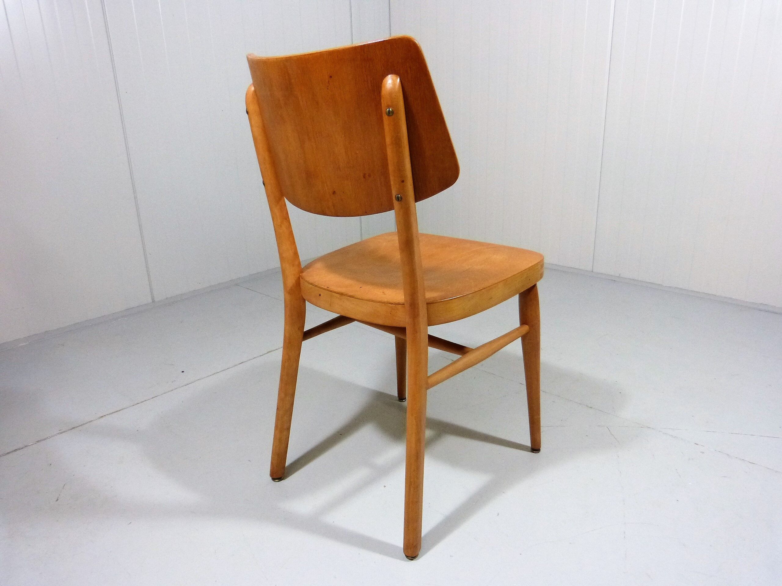Set of 8 wooden dining chairs 1950’s