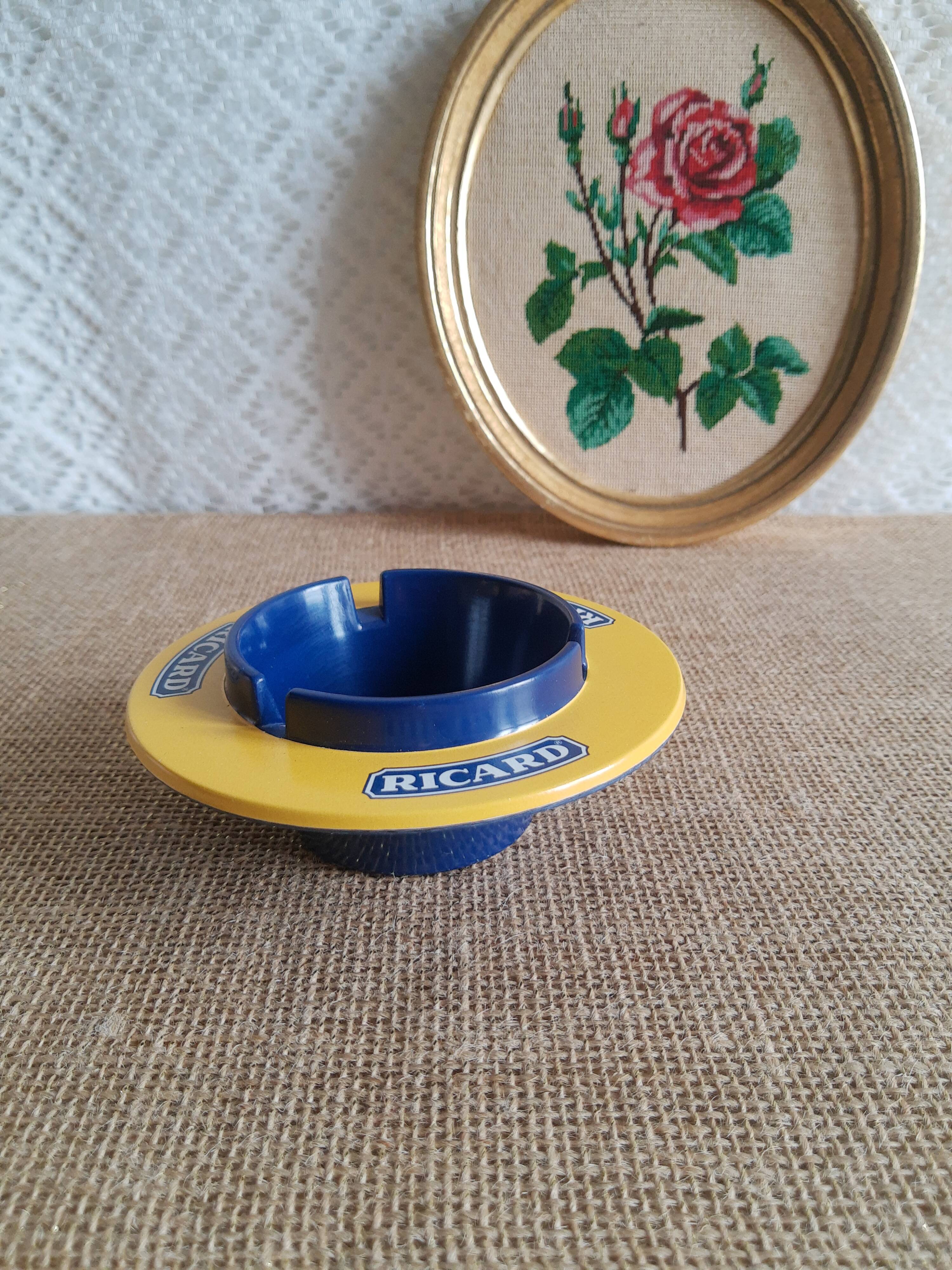 Vintage Ricard Saturn advertising ashtray