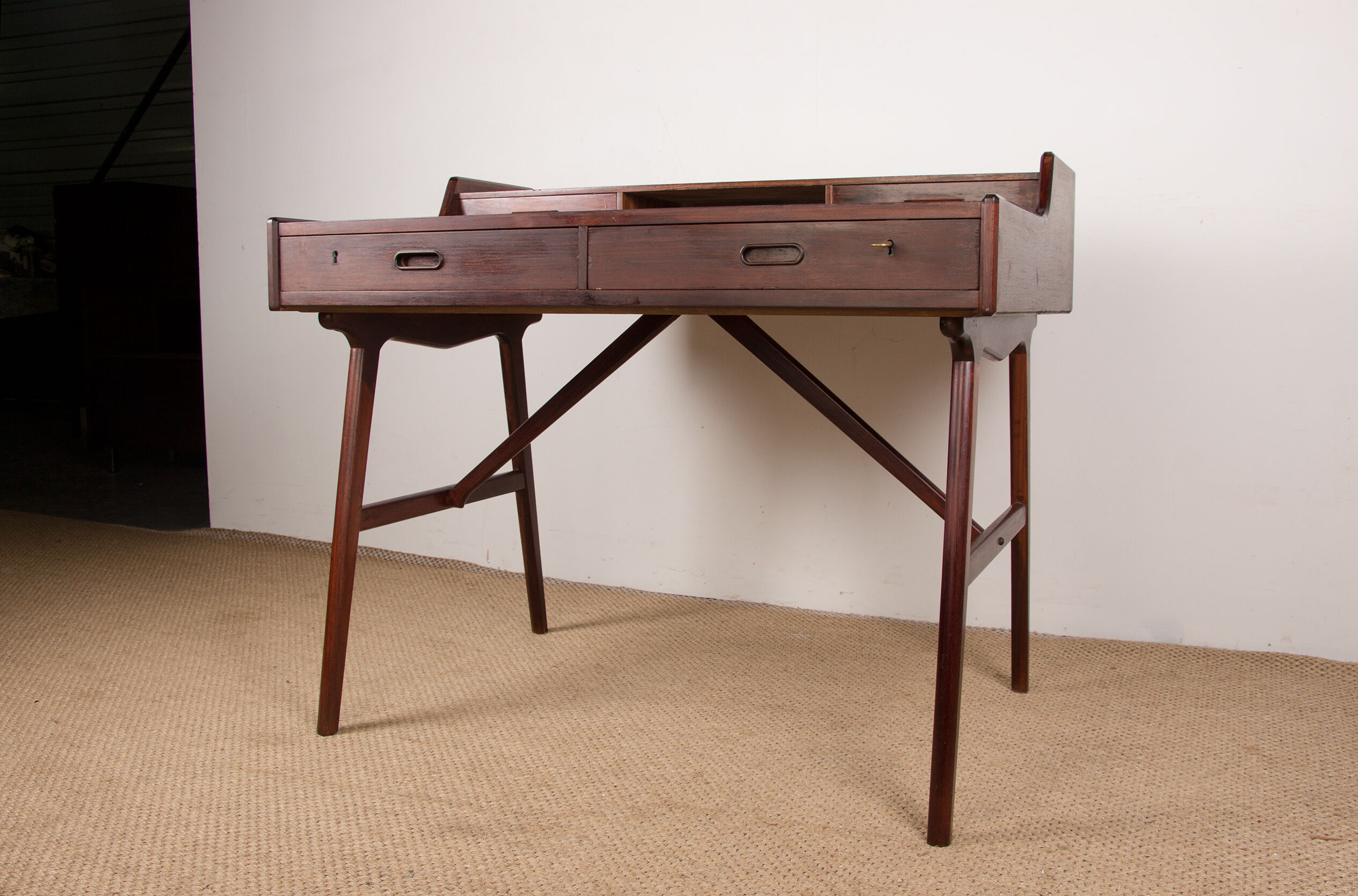 Danish rosewood desk, model 56 by Arne Wahl Iversen for Vinde Mobelfabrik 1960.