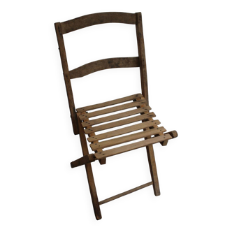 Folding wooden children's chair