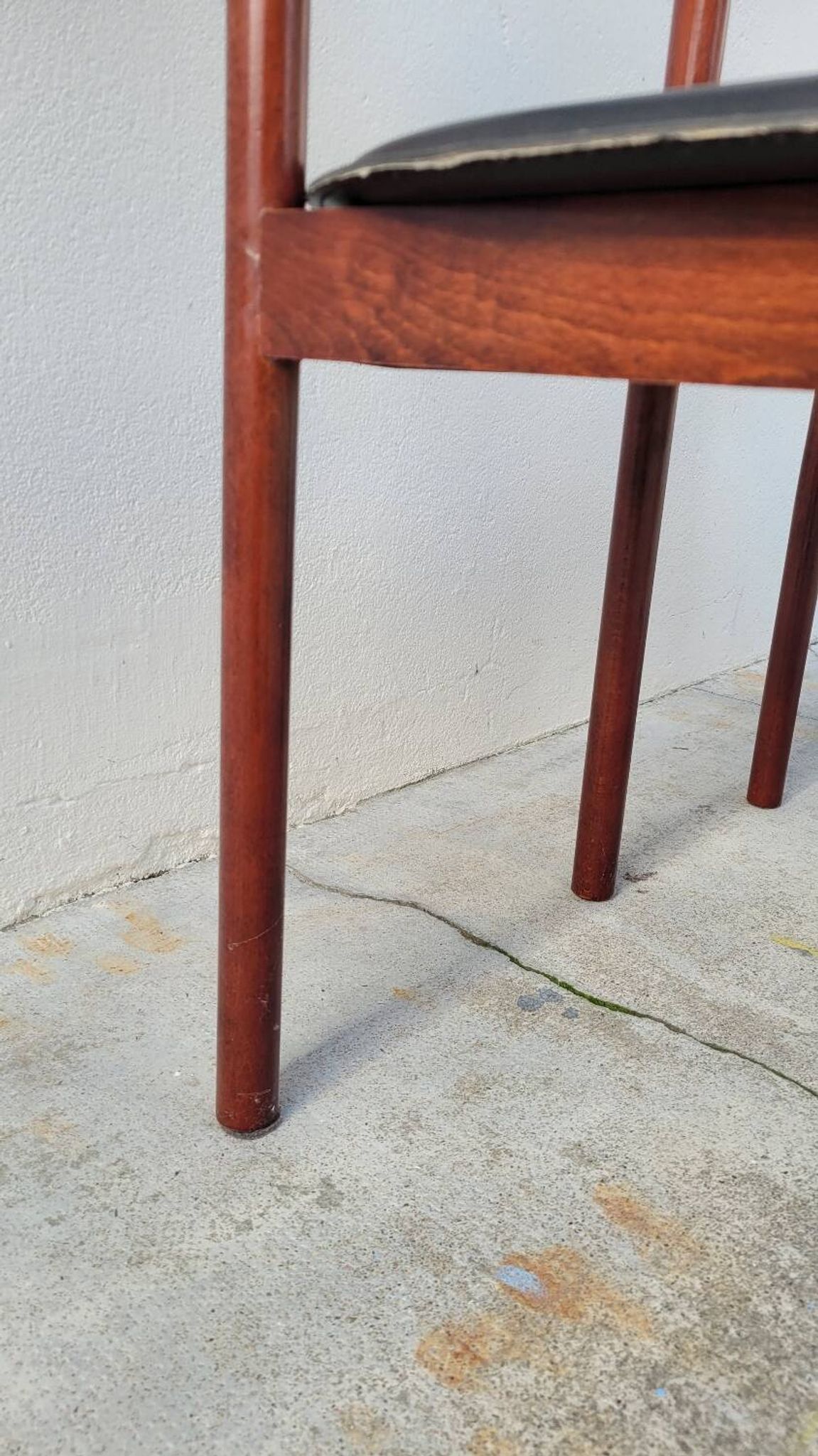 Pair of Scandinavian designer armchairs - 1970s