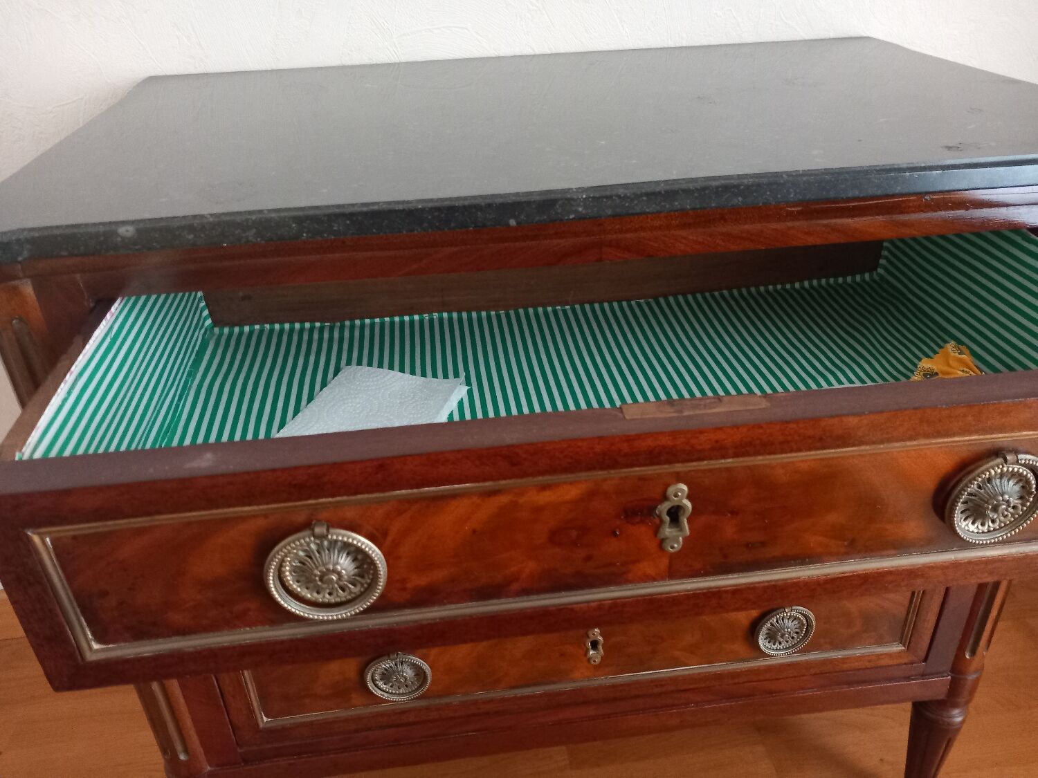 Louis XVl style chest of drawers