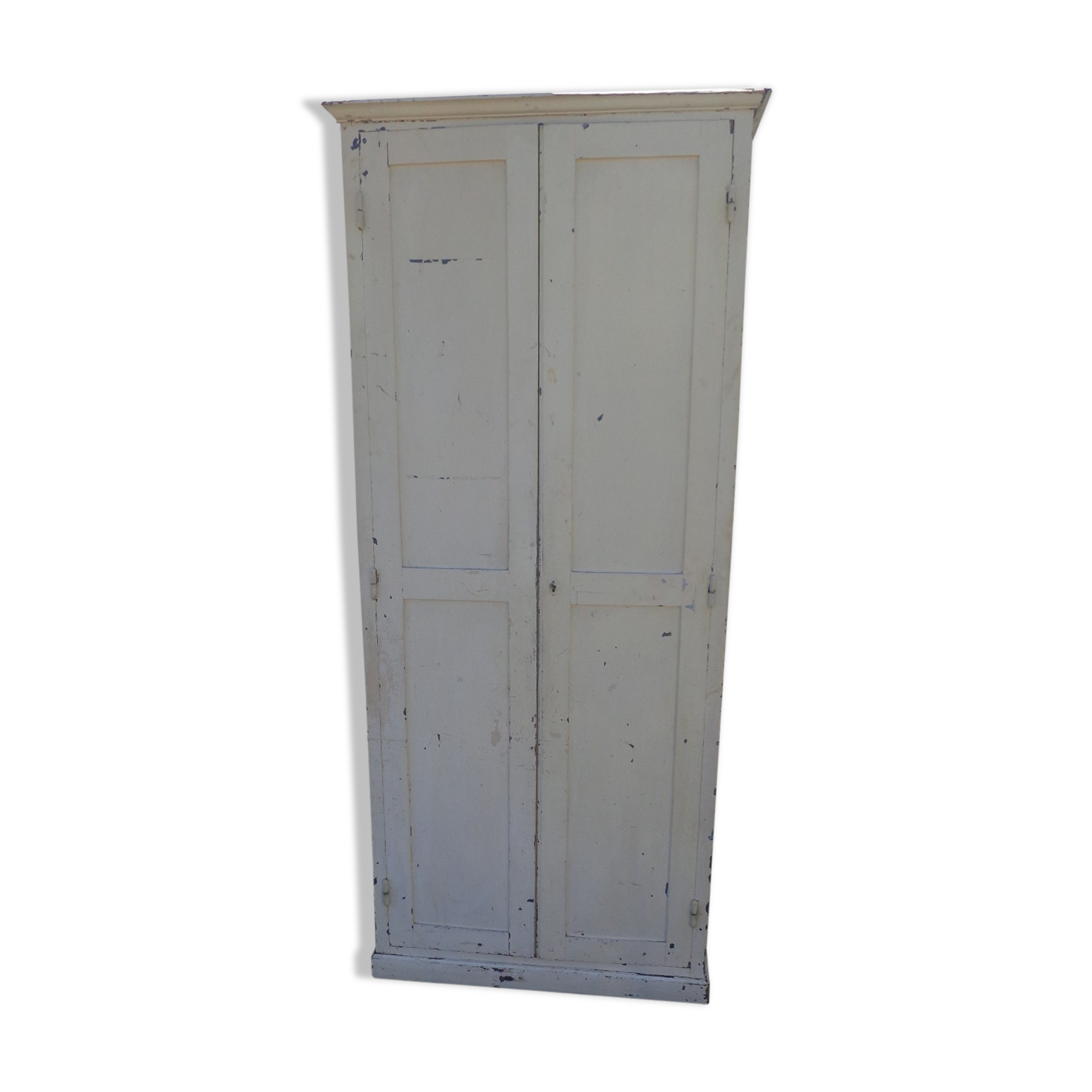 2-door wooden cloakroom