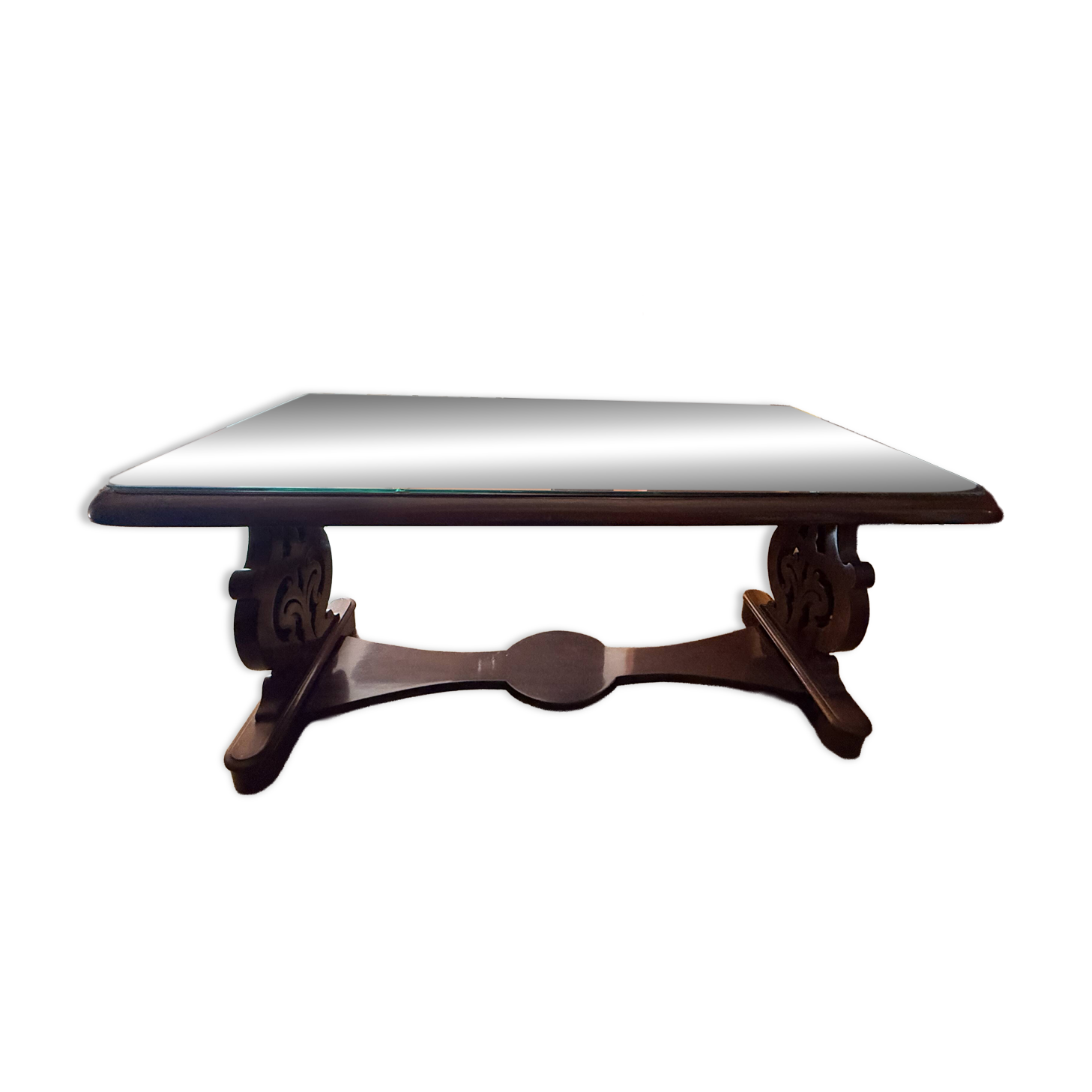 English coffee table in mahogany – Victorian legs circa 1880 – provenance