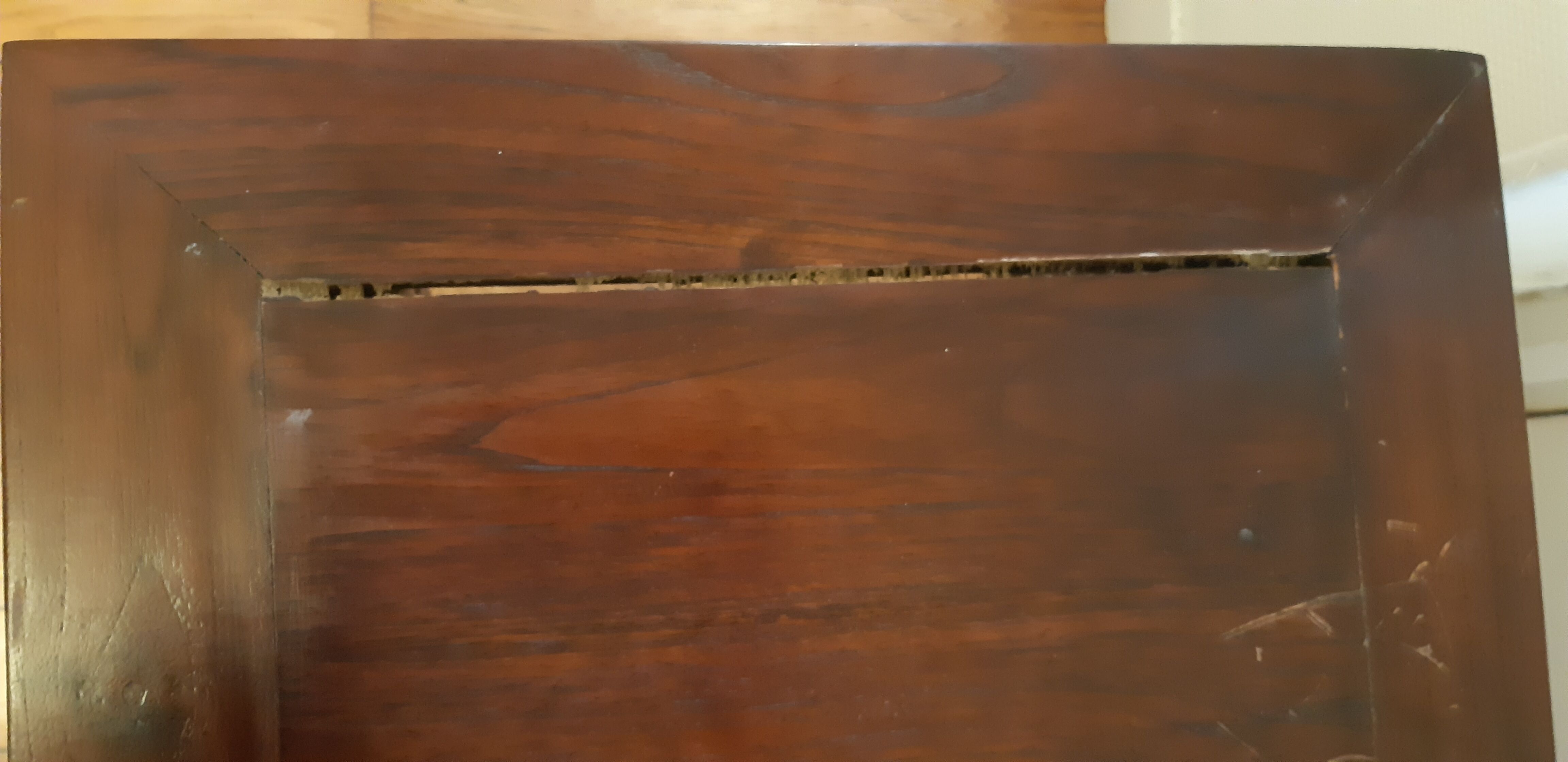 Tables de chevet en bois exotique