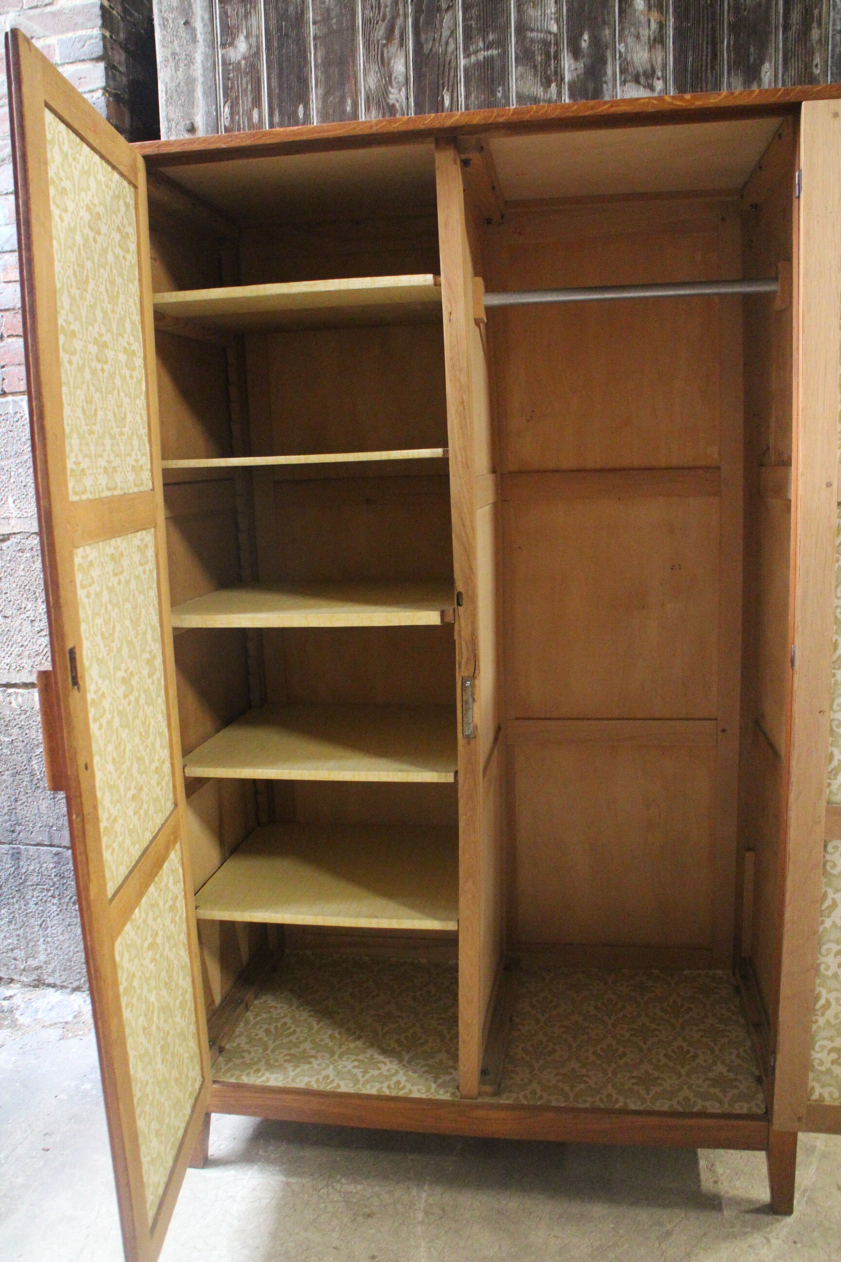 Parisian wardrobe reconstruction period