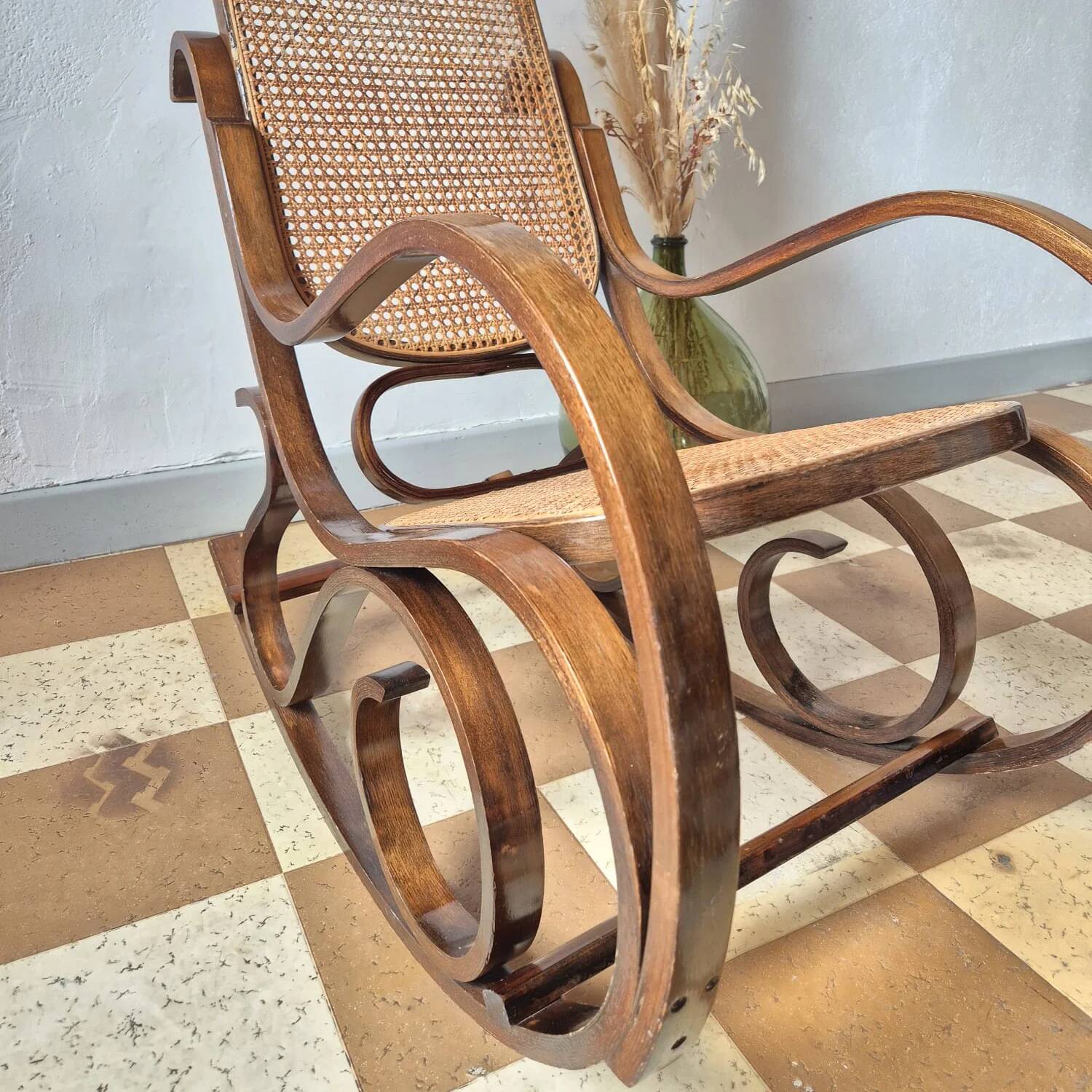 Rocking chair