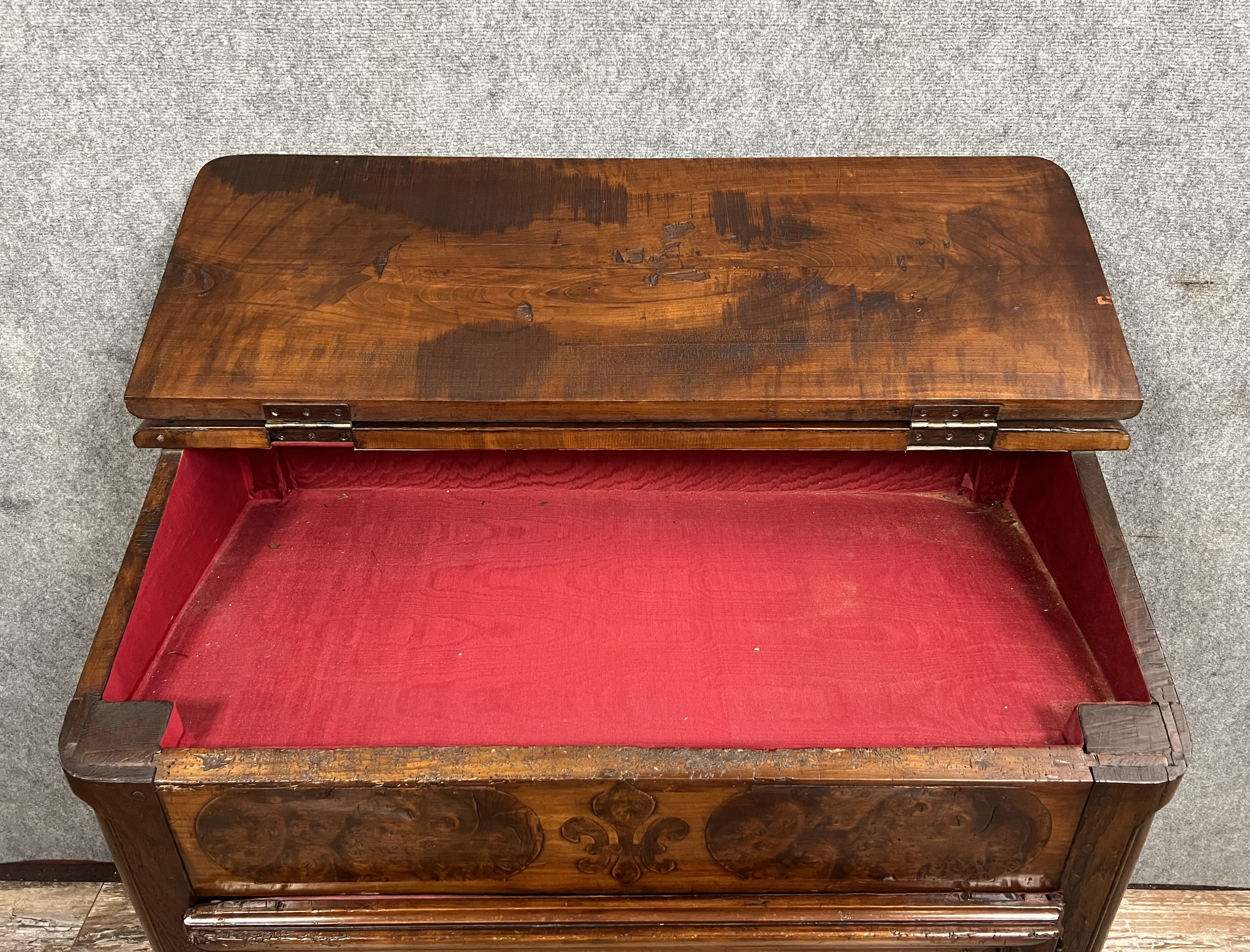 Oratory louis xiv era marquetry on walnut circa 1700